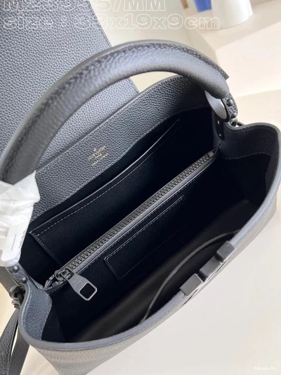 VUITTON BB-29*16.5*9CM CAPUCINES LOUIS 0429